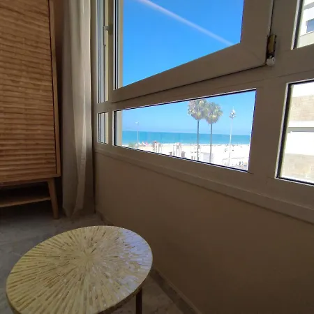 Appartement Reformado Con Vistas Al Mar Cádiz